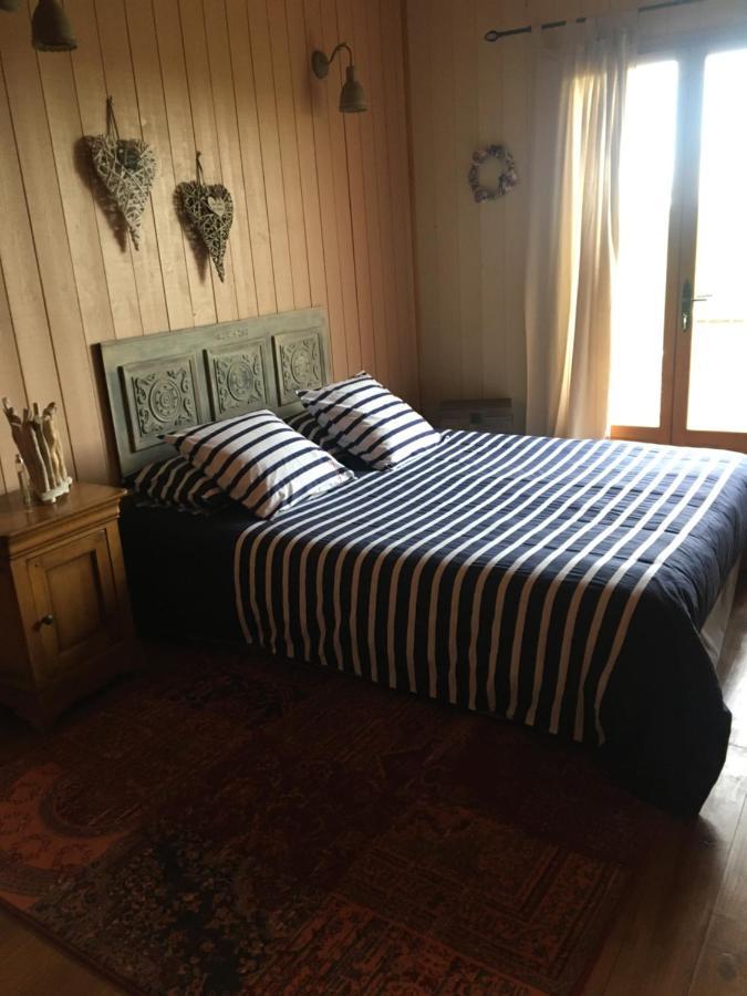 Le Phare32 Bed & Breakfast Barran Exterior photo